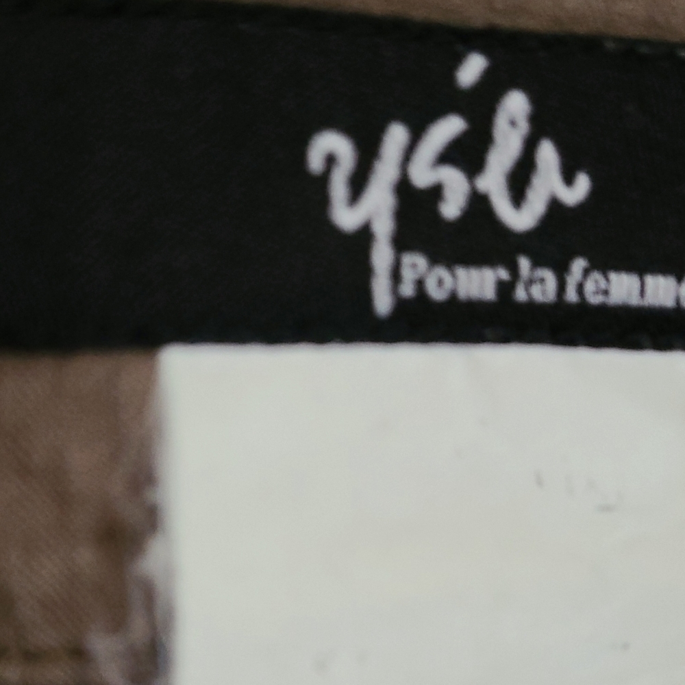 Cargo Shorts from Ysé - Picture 4 of 4
